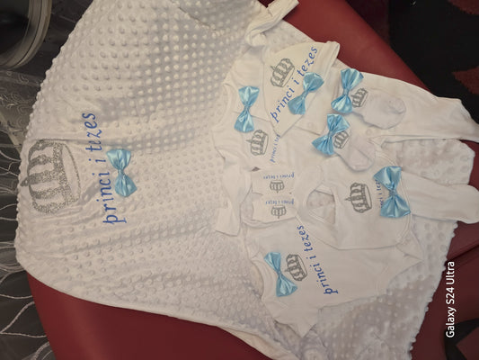 👑 Personalized Newborn Baby Outfit Set – “Little Prince/Princess” 👑
