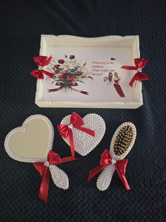 Personalized Girl’s Keepsake Gift Set – Custom Tray, Pearl Mirror, Heart Accessories & Brush | Baptism, Christening or Birthday